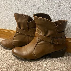 Ankle boots